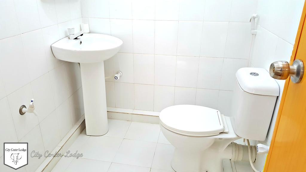 City Centre Lodge Ponnarankulama Екстериор снимка