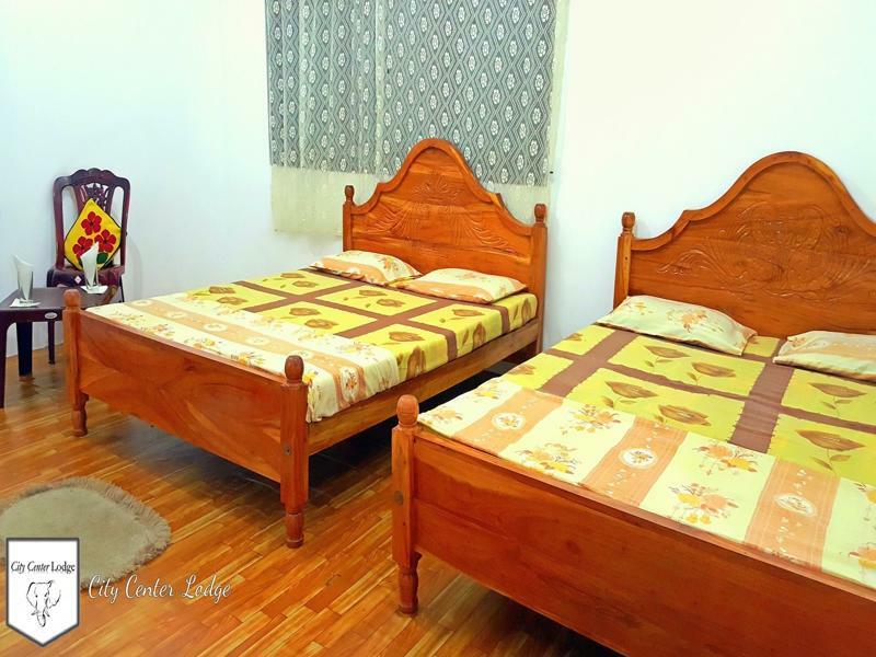 City Centre Lodge Ponnarankulama Екстериор снимка