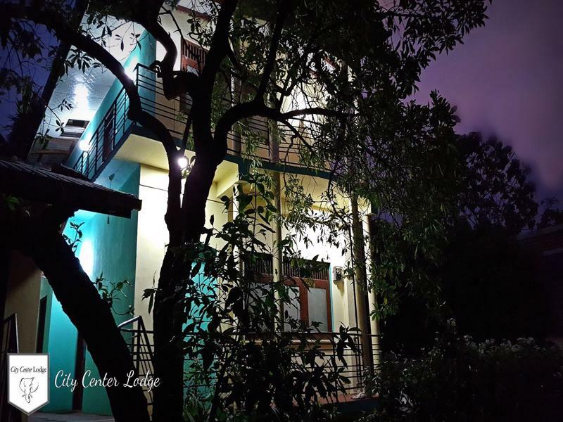 City Centre Lodge Ponnarankulama Екстериор снимка